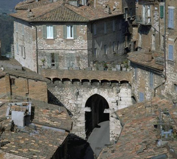 Iconografia e storia di Porta Eburnea