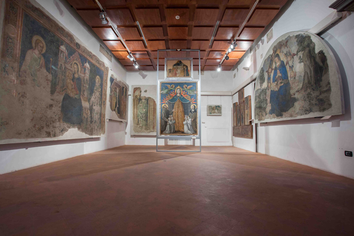 Una sala espositiva della Pinacoteca Comunale di Assisi