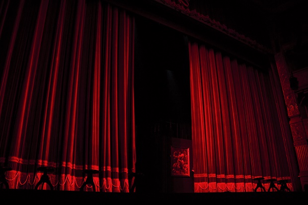 Le ceneri del teatro – capitolo III L’ultima stagione